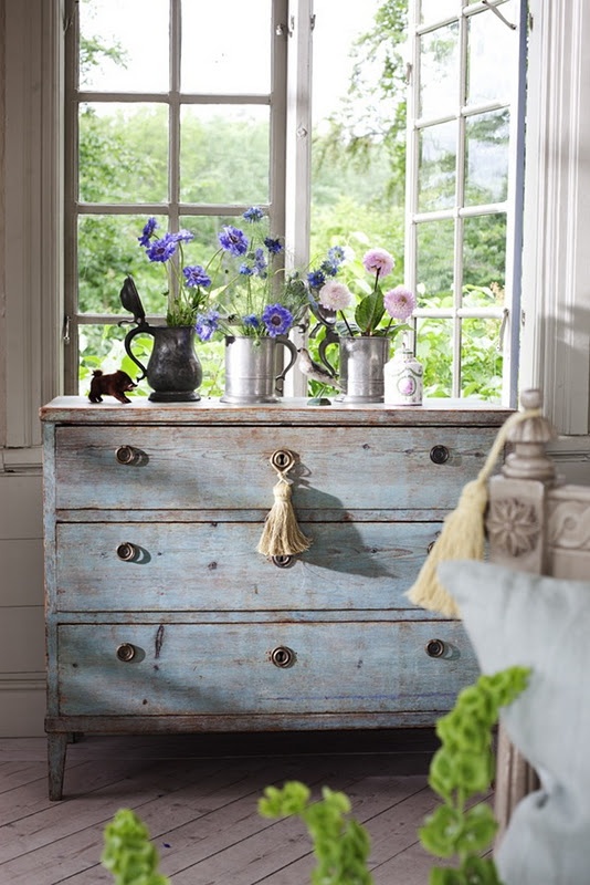 Chippy Blue Chest of Drawers