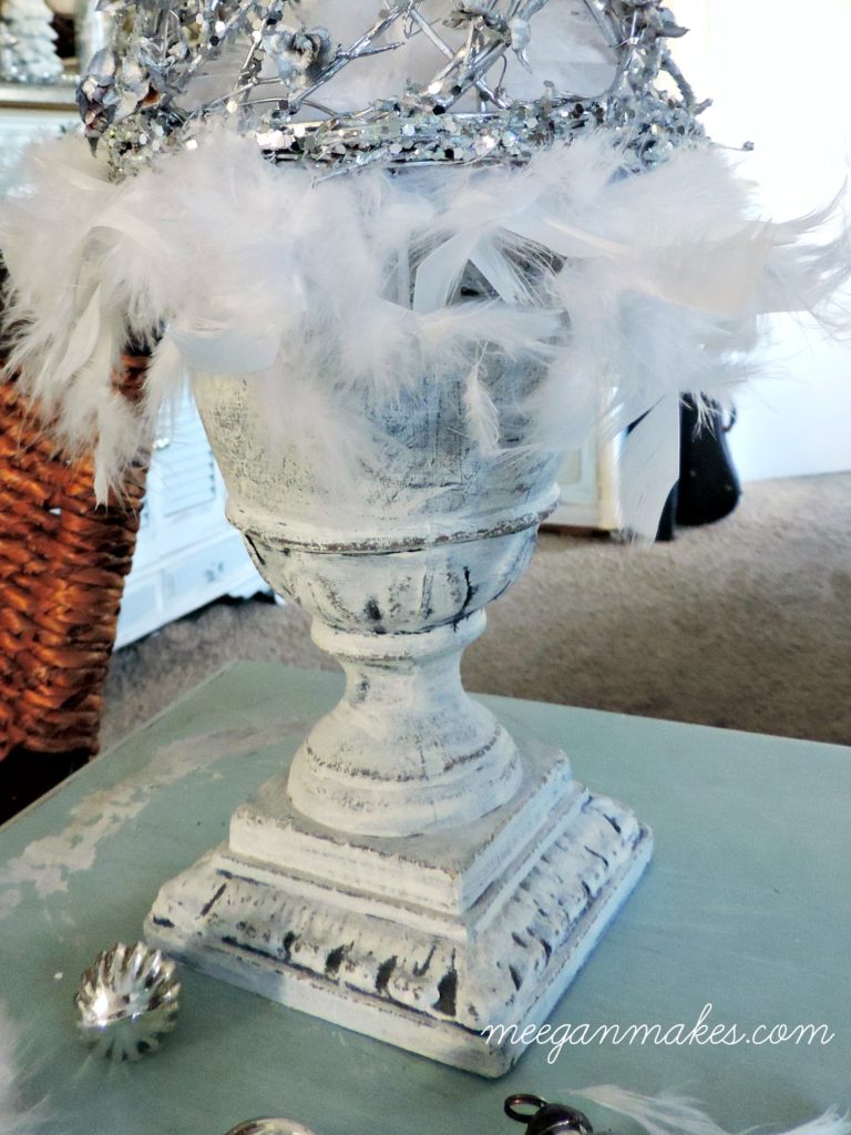feathers-and-a-urn-for-a-christmas-tree-display-perfect