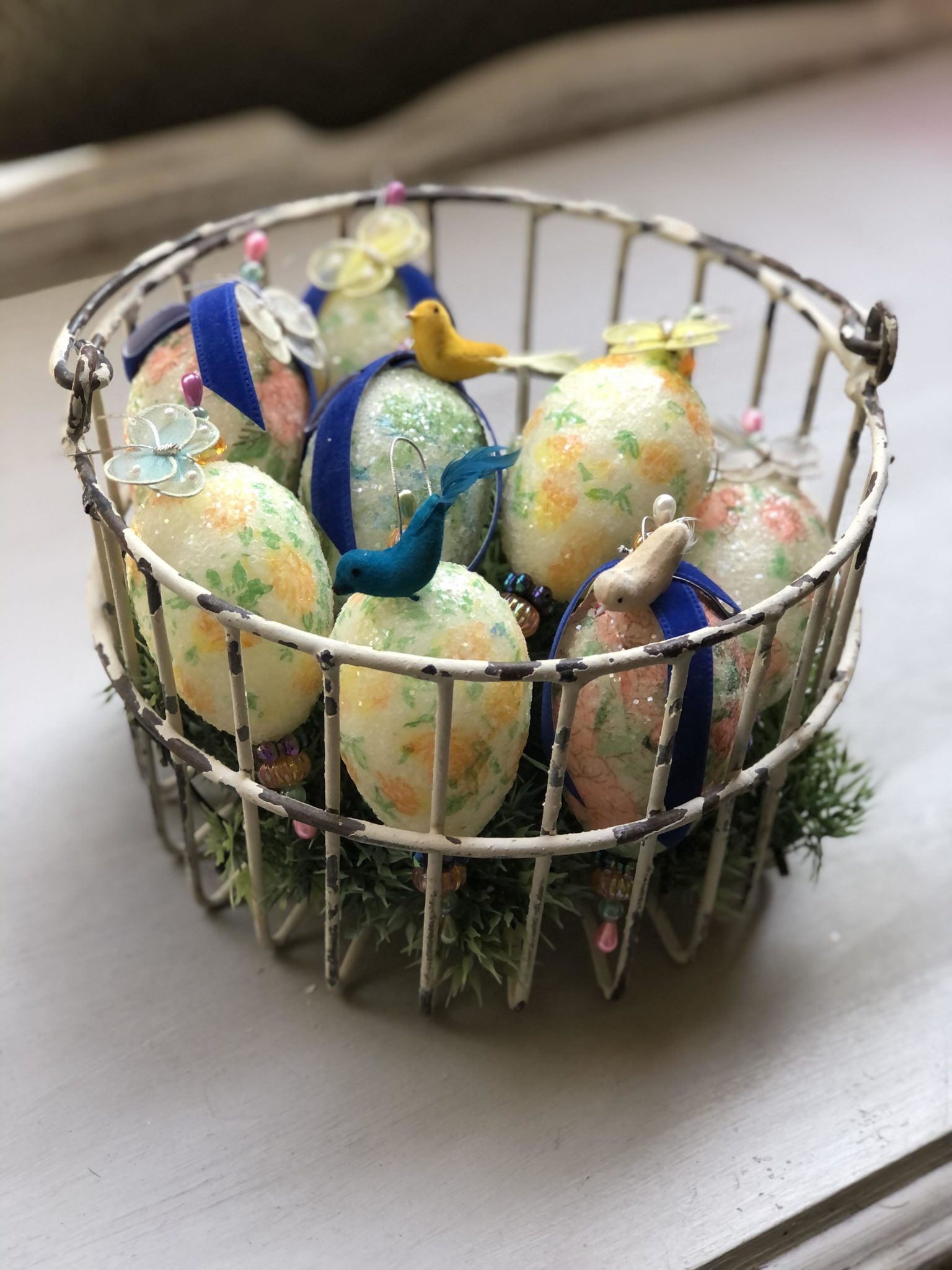 How To Make an Easy Spring or Easter Centerpiece What Meegan Makes